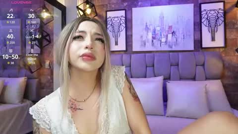 Sophia online show from 12/16/25, 12:32