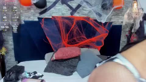 Snapshot of sophia_brunett chatting on 10/31/25, 11:55 Sophia online show from 10/31/25, 11:55