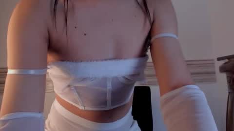 Snapshot of sophia_cambpell chatting on 10/18/25, 09:48 Sophia online show from 10/18/25, 09:48