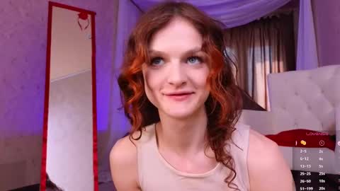 Snapshot of sophia_dreamy chatting on 02/24/25, 07:33 Sophia online show from 02/24/25, 07:33