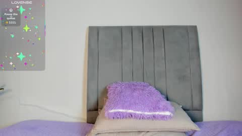 sophia_ebony___ online show from 10/17/25, 01:03