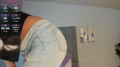 sophia_ebony___ online show from 11/18/25, 12:42