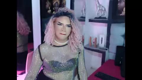 sophia_hott01 online show from 12/14/25, 11:53