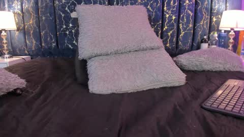 Snapshot of sophia_lemos chatting on 11/10/25, 03:11 Sofia online show from 11/10/25, 03:11