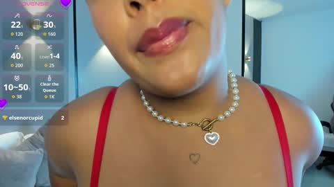sophia_solerr online show from 03/25/26, 08:04