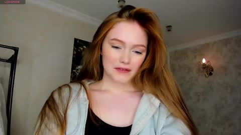 Snapshot of sophia_turn chatting on 09/12/25, 06:24 Sophia online show from 09/12/25, 06:24