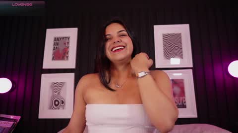 Snapshot of sophia_wilsonn_ chatting on 04/02/26, 10:46 Sofi online show from 04/02/26, 10:46