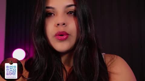 Snapshot of sophia_wilsonn_ chatting on 04/06/26, 10:49 Sofi online show from 04/06/26, 10:49
