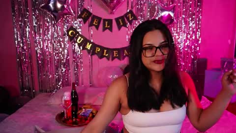 Snapshot of sophia_wilsonn_ chatting on 04/22/26, 11:23 Sofi online show from 04/22/26, 11:23