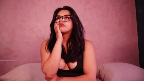 Snapshot of sophia_wilsonn_ chatting on 04/29/26, 04:22 Sofi online show from 04/29/26, 04:22