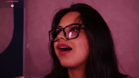 Snapshot of sophia_wilsonn_ chatting on 04/29/26, 05:30 Sofi online show from 04/29/26, 05:30