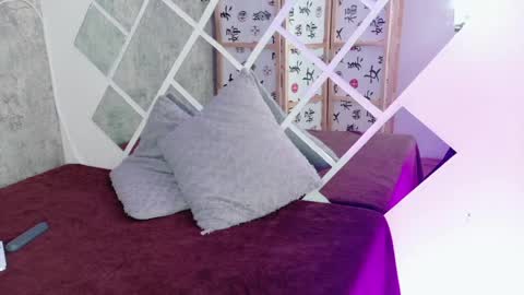 Sophie online show from 05/06/26, 02:11