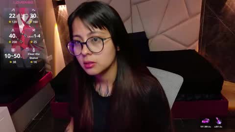 Snapshot of sophiaa_7 chatting on 10/20/25, 11:32 Sophi online show from 10/20/25, 11:32