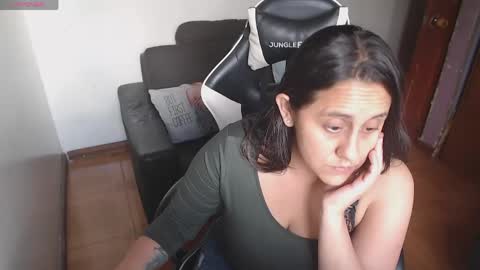 sophiaa_vega_ online show from 05/03/26, 06:47
