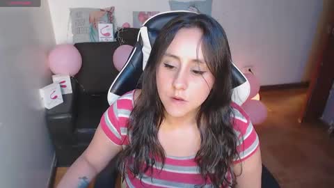 sophiaa_vega_ online show from 05/07/26, 06:57