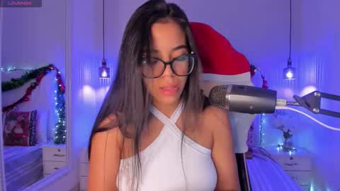 Sophie Hill  online show from 12/20/25, 08:49