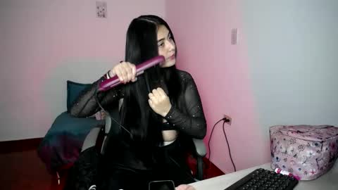 sophia online show from 10/21/25, 10:43