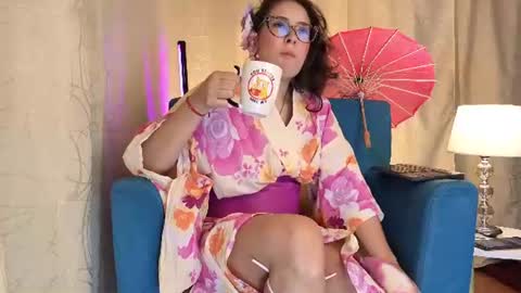 Snapshot of sophiadumont chatting on 06/25/26, 12:42 Sophia online show from 06/25/26, 12:42