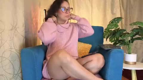 Snapshot of sophiadumont chatting on 07/03/26, 10:43 Sophia online show from 07/03/26, 10:43