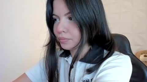 Sophia Howland online show from 04/24/26, 09:39