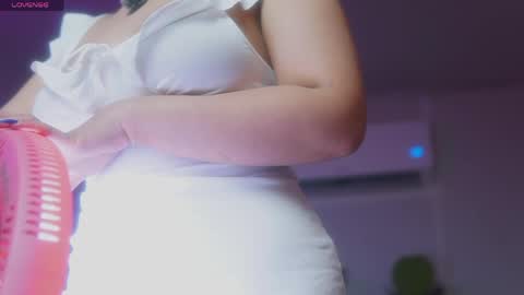 Snapshot of sophialaxx chatting on 05/09/26, 11:10 Sophia online show from 05/09/26, 11:10