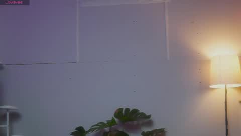 Snapshot of sophialaxx chatting on 05/24/26, 11:10 Sophia online show from 05/24/26, 11:10