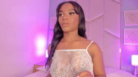 SophiaSmiths online show from 02/01/25, 01:23