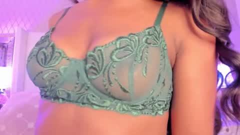 SophiaSmiths online show from 09/28/25, 11:37