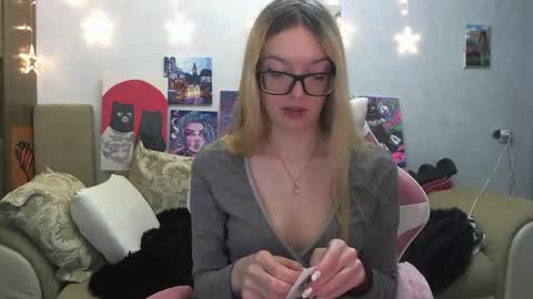 SophiaSonata online show from 09/16/25, 08:21