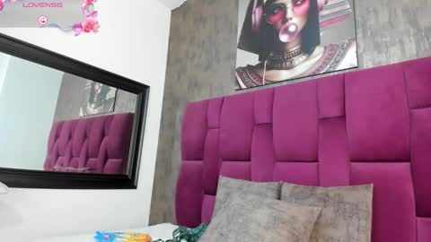 Sophia online show from 11/18/25, 12:31