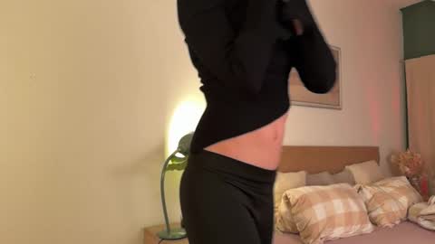 Snapshot of sophie_amalia chatting on 02/05/26, 11:09 sophie_amalia online show from 02/05/26, 11:09