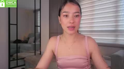 Snapshot of sophie_bbs chatting on 12/22/25, 02:25 Sophie online show from 12/22/25, 02:25