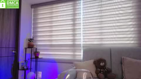 Snapshot of sophie_bbs chatting on 01/14/26, 02:44 Sophie online show from 01/14/26, 02:44