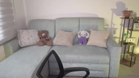 Snapshot of sophie_bbs chatting on 03/17/26, 02:53 Sophie online show from 03/17/26, 02:53