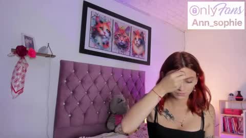 sophie doll online show from 09/18/25, 10:23