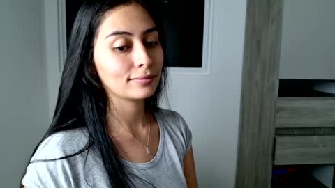 Snapshot of sophie_foxxx chatting on 01/29/25, 01:27 Sophie online show from 01/29/25, 01:27