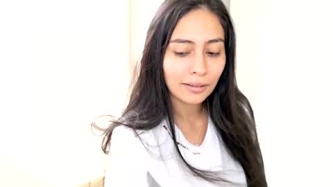 Snapshot of sophie_foxxx chatting on 02/12/25, 06:51 Sophie online show from 02/12/25, 06:51