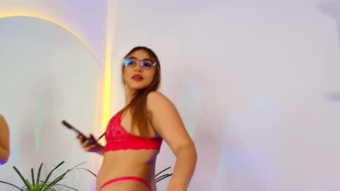  SOPHIE JANNER online show from 02/12/26, 06:58