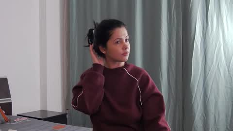 Sophie jeans online show from 10/17/25, 08:22