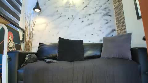 Snapshot of sophie_littles chatting on 10/18/25, 12:17 Sophie online show from 10/18/25, 12:17