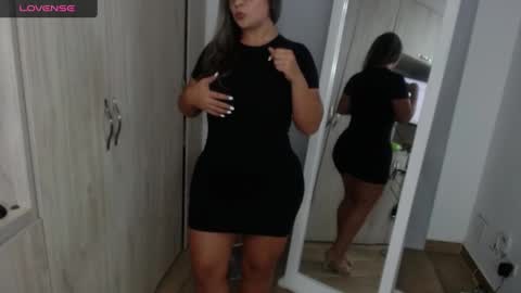 Snapshot of sophie_lopez1 chatting on 03/08/25, 05:07 Sofa online show from 03/08/25, 05:07