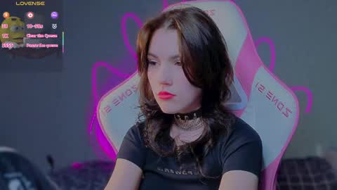 sophie_nomenal_ online show from 05/10/26, 11:43