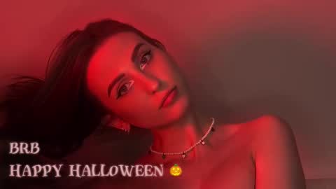 Sophie online show from 10/09/25, 07:50