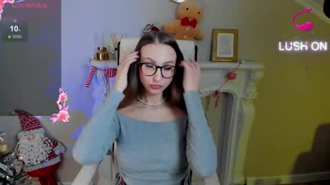 Sophie online show from 01/15/26, 12:10