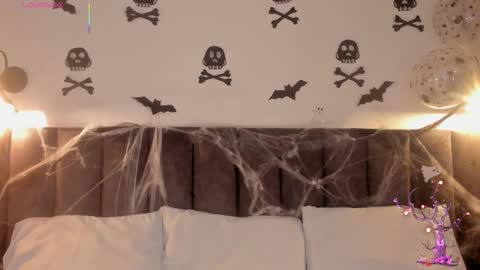 sophie_smith19 online show from 10/24/25, 01:18