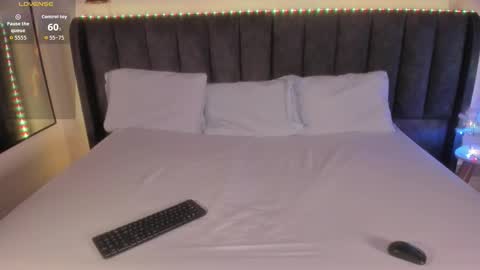 sophie_smith19 online show from 12/17/25, 04:13