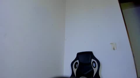 Snapshot of sophie_spencer1 chatting on 04/18/26, 04:16 sophie_spencer1 online show from 04/18/26, 04:16
