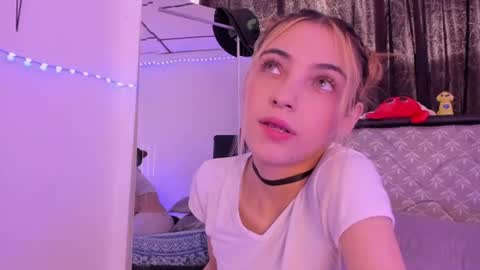 Snapshot of sophie_vega1 chatting on 07/02/26, 06:36 Sophie online show from 07/02/26, 06:36