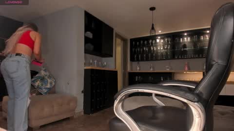 Sophie online show from 11/05/25, 11:27