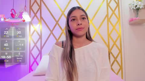 Sophie online show from 05/09/26, 01:05